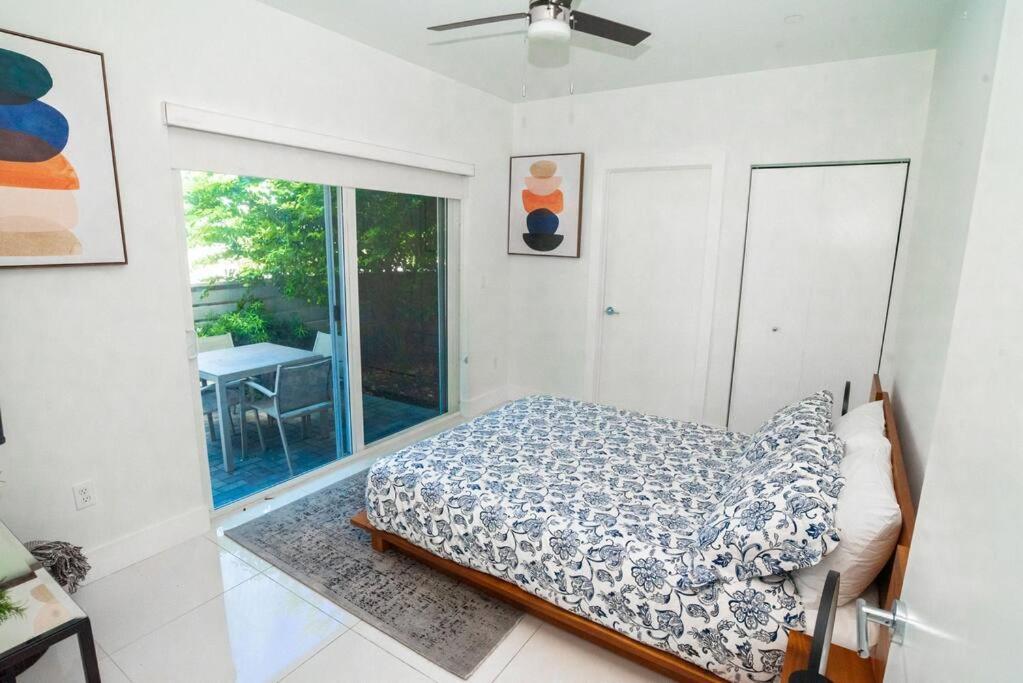 Across The Ocean Few Steps To Beach Contemporary Three Bedroom Townhouse ปอมปาโนบีช ภายนอก รูปภาพ
