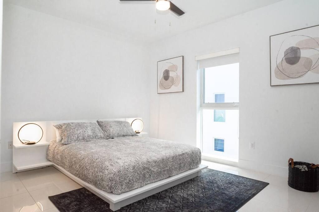 Across The Ocean Few Steps To Beach Contemporary Three Bedroom Townhouse ปอมปาโนบีช ภายนอก รูปภาพ