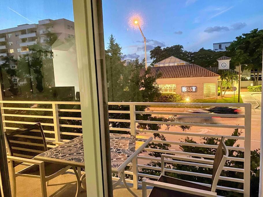 Across The Ocean Few Steps To Beach Contemporary Three Bedroom Townhouse ปอมปาโนบีช ภายนอก รูปภาพ