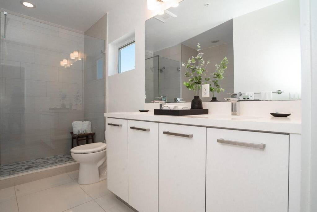 Across The Ocean Few Steps To Beach Contemporary Three Bedroom Townhouse ปอมปาโนบีช ภายนอก รูปภาพ