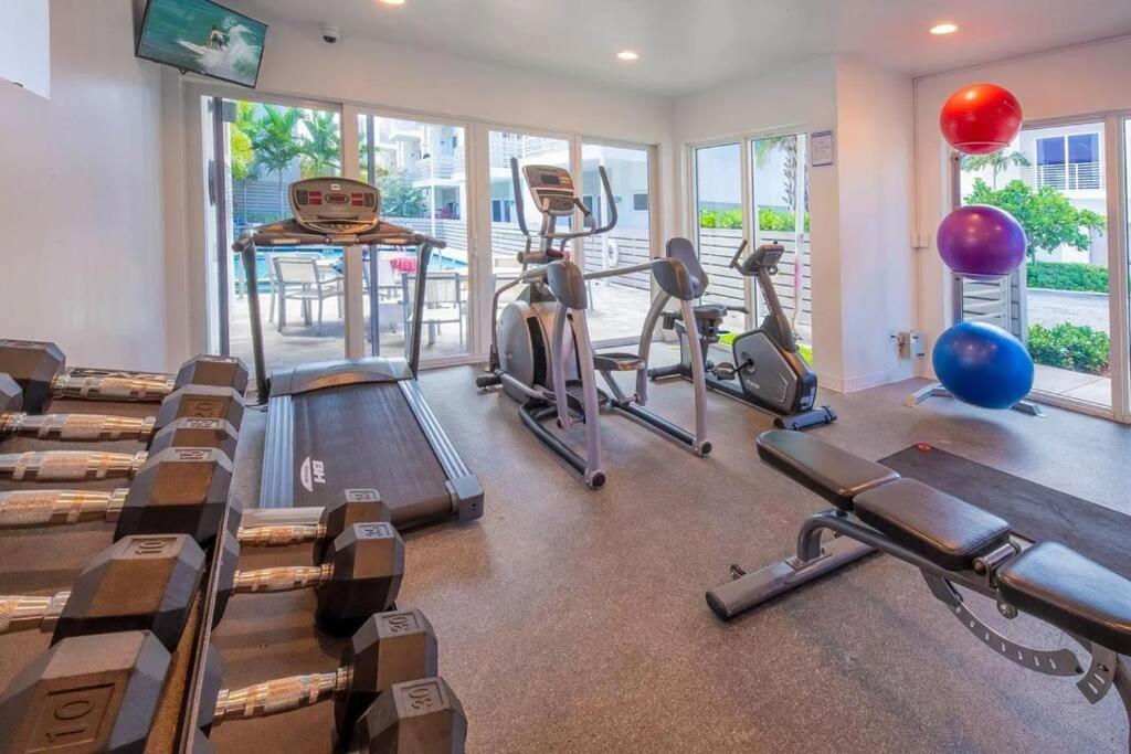 Across The Ocean Few Steps To Beach Contemporary Three Bedroom Townhouse ปอมปาโนบีช ภายนอก รูปภาพ